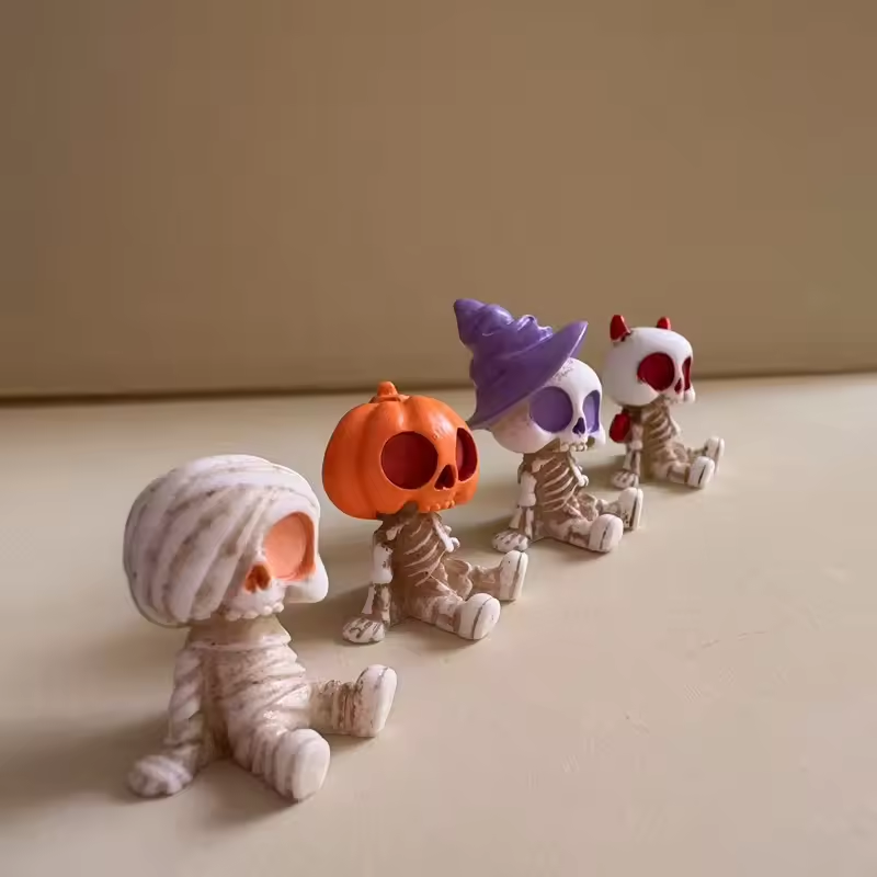 4Pcs Halloween Mini Figurines Set, Spooky Resin Decor with Pumpkins Ghosts Skulls for Party Home Garden Decoration