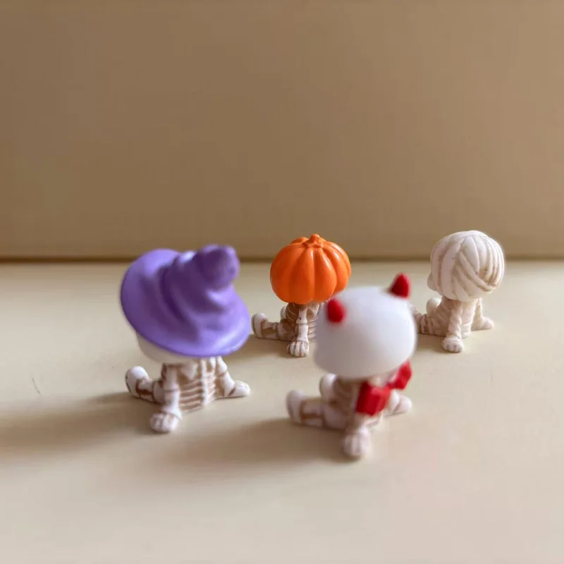 4Pcs Halloween Mini Figurines Set, Spooky Resin Decor with Pumpkins Ghosts Skulls for Party Home Garden Decoration